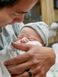 Salah satu hadits tersebut dikeluarkan oleh ahmad dalam kitab musnad, oleh abu daud dalam kitab sunan. Parenting Islami Apakah Bayi Perempuan Perlu Diazani Setelah Lahir Kumparan Com