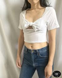 This cute diy tied crop top will make you feel cool and comfortable. Crop Top From T Shirt 6 Easy Upcycle Projects Fashion Wanderer