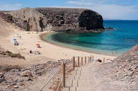 El supremo ha rechazado varias veces que la constitución ampare el nudismo en la playa en cualquier circunstancia. Playa Papagayo Es La Mejor De Espana Firstminute Transfer