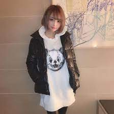 サキ吉 saki s kitchen on instagram 今年の冬もパーカーにダウンのコーデが多め スケルトンテディがめっちゃ可愛くてツボ pr drughoney ドラッグハニー スケルトンテディ drughoney off ファッション ファッション レディース パーカー