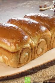 Selbst Gemachtes Weissbrot Fur Das Sonntagsfruhstuck Brot Selber Backen Rezept Weissbrot Selber Backen Brot Backen Einfach
