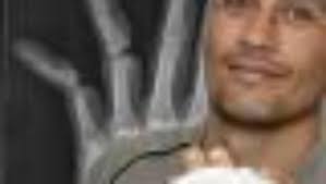 Goodbye smoking, hello fingers