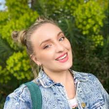 Charisma Moon's Instagram, Twitter & Facebook