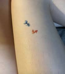 Koi fish tattoos for men have the versatility of other bold tattoo designs in the industry. Small Koi Fish Tattoo Mini Tattoos Tiny Tattoos Tattoos