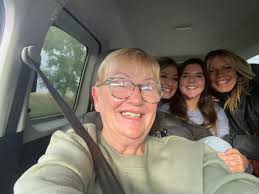 Elaine Bobo Thank you for supporting our Class fundraiser… 💙🤍