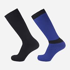 Découvrez un large choix de chaussettes de ski pour femme sur hardloop.fr ! Chaussettes De Ski Adulte Simple Duo Etirel Intersport