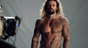 Dwayne johnson jokes daughter's preference for jason momoa's aquaman is 'great for the ego' by andrea towers. Jason Momoa Has Delayed Filming Aquaman 2 To Protest Construction On Sacred Lands In Hawaii Jason Momoa Aquaman Jason Momoa Jason Momoa Lisa Bonet