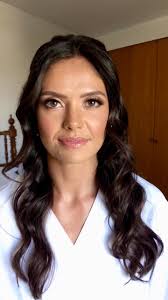 Laura Gisbert Hair & Make Up