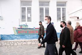 Συνδέεται ακτοπλοϊκώς με την αθήνα μέσω του πειραιά. Nolwzncrxbjohm