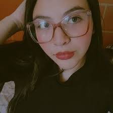 Sara Rojas's Instagram, Twitter & Facebook