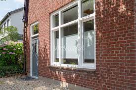 Oud Hollandse Woning Voorzien Van Nieuwe Kunststof Kozijnen En Kunststof Voordeur Renovatie Witte Kozijnen Houtlook Witte Kozijnen Ramen En Kozijnen Kozijn