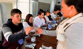 Prosperidad social (dps) acusa que no alcanzan recursos del presupuesto del otro año prosperidad social asumió la administración de todas las ayudas monetarias para atender la crisis. Dos Meses De Cuarentena Gobierno Nacional A Traves De Prosperidad Social Ha Beneficiado A Cerca De 3 Millones De Hogares Con Familias En Accion Y Jovenes En Accion Durante La Pandemia
