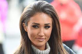Jun 03, 2021 · megan fox and machine gun kelly's fairytale romance continued with a trip to disneyland on june 3. Megan Mckenna Tops The Itunes Chart With New Single High Heeled Shoes London Evening Standard Evening Standard