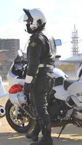 leather police おしゃれまとめの人気アイデア pinterest serg politia 白バイ 男性警察官 警察官