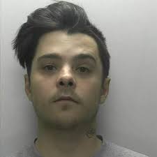 Thug with knife tried to mug police officer in an alleyway in Cornwall