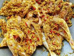 Resep Ayam Betutu Favorit Akhirnya Bisa Bikin Ayam Betutu Sendiri Enaaak Bangett Rasanya Miriip Dg Yg Di Resto Itu Kunci Nya Resep Ayam Resep Resep Masakan