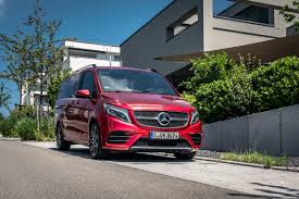 Its aim was to get its passengers to their destination in comfort and style. Mercedes Benz Pa Twitter Kraftstoffverbrauch Kombiniert 6 6 6 5 L 100 Km Co Emissionen Kombiniert 174 171 G Km Https T Co Ncnjwna238 Mercedes Benz V 300 D 4matic A Sleek New Design For You How Do You Like The
