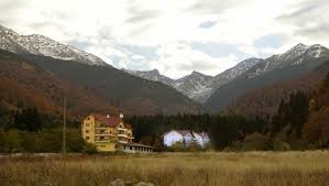 Sâmbăta de sus este o destinaţie de vacanţă nouă, pentru iubitorii de munte şi linişte. Cazare Pensiunea Miruna La Sambata De Sus Brasov Transilvania Fagaras Sambata