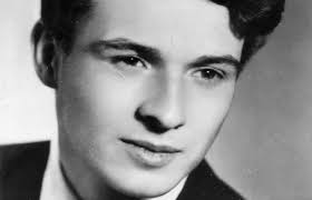 Fotografie z palachova výkazu o studiu na vysoké škole (czech). Jan Palach S House To Turn Into Permanent Exhibition