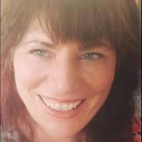 70+ ملفًا شخصيًا يحتوي على “Emina”