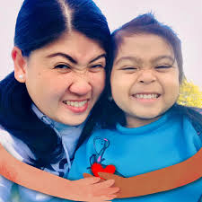 Merry Christmas!!!🎄❤️ sending all our love & prayers.. God bless you  all!🙏🏻