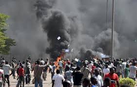 Ultimately from moore burkina (honest) + dyula faso (father's house); ØªØ¸Ø§Ù‡Ø± Ø§Ù„Ø¢Ù„Ø§Ù ÙÙŠ Ø¹Ø§ØµÙ…Ø© Ø¨ÙˆØ±ÙƒÙŠÙ†Ø§ ÙØ§Ø³Ùˆ Ø§Ø­ØªØ¬Ø§Ø¬ Ø§ Ø¹Ù„Ù‰ Ø§Ø³ØªÙŠÙ„Ø§Ø¡ Ø§Ù„Ø¬ÙŠØ´ Ø¹Ù„Ù‰ Ø§Ù„Ø³Ù„Ø·Ø© Ø¨ÙˆØ§Ø¨Ø© Ø§Ù„Ø£Ù‡Ø±Ø§Ù…