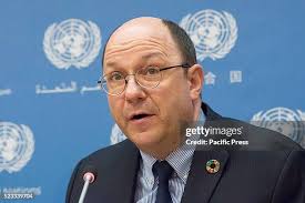 71 Un Desa Photos & High Res Pictures