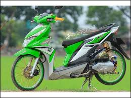 Selain itu setiap tipe motor beat memiliki pilihan warna berbeda yang bisa. 26 Modifikasi Beat Esp 2017 Simple Terbaru 2020