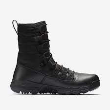 Nike Sfb Gen 2 8 Gore Tex Tactical Boot Nike Com In 2020 Nike Sfb Outdoor Boots Tactical Boots