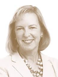 Serena Lincoln's Instagram, Twitter & Facebook