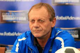 Lorena balaci, fiica lui ilie balaci, duce mai departe pasiunea tatălui său, fotbalul: Tragedie In Fotbalul Romanesc A Murit Ilie Balaci Legendarul Fotbalist Al Craiovei Maxima ReacÈ›ii Din Lumea Fotbalului