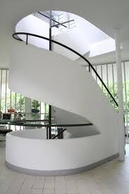 Escalier En Milieu De Etage De Villa Recherche Google Le Corbusier Staircase Design Stairs Design