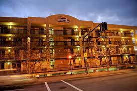 Official site of holiday inn grand rapids downtown. Downtown Inn And Suites In Asheville Hotel Rates Reviews On Orbitz