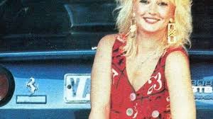 Όλα τα τελευταία νέα, φωτογραφίες, video και ειδήσεις. Kaith Finoy Gnwstos Epixeirhmatias Thn Eloyze Me Panakriba Dwra