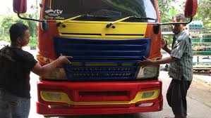 Kendaraan truk dalam posting ini dengan warna hitam dominan dan kuning merupakan truk mitsubishi canter yang dimodifikasi standar dan sebagian variasi menggunakan stainless. Jual Aksesoris Truk Canter Paling Murah Kuning Di Lapak Indoblazer Shop Bukalapak