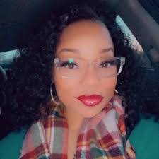 Kisha Dean's Instagram, Twitter & Facebook