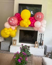 My post and pictures are few and far between, but I'm here! Just forgetting  to take pictures or make post!