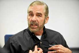 Retired investment director starts business to match restaurants with  managers