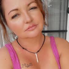 Aramex 🫠 Anyone ever had a parcel stuck in transit from the Sydney to  Canberra depot eventually turn up? It's been 6 days, I can only assume it's  walking but am losing