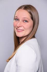 Jessica Conatser's Instagram, Twitter & Facebook