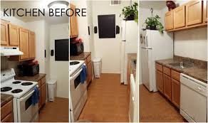 Not a ton of room to get creative, but give us an inch and we'll give you a mile of ideas. Decorating A Small Tiny Kitchen In A Small Apartment