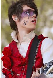 Come make a Ryan Ross bear with me 🐻 🖤 I'm making a Brendon one late...