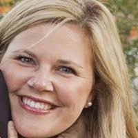 Kari Beaton's Instagram, Twitter & Facebook