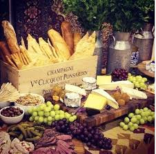 Buffet De Fromage Mariage Champetre Misseve Aliments Exposes Degustation De Fromage Degustation De Vin