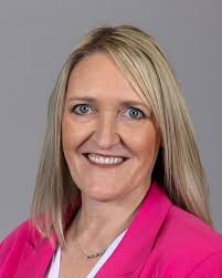 Kim Herring's Instagram, Twitter & Facebook