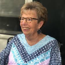 Loretta Godfrey's Instagram, Twitter & Facebook