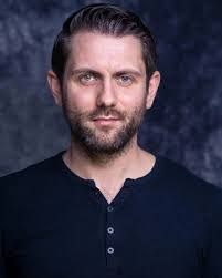 Robert Keelan's Instagram, Twitter & Facebook