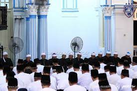 The historical and religious city of johor takes you to kwong siew heritage gallery—a museum that has a rich history of the kwong siew clan. Johorsoutherntigers On Twitter Hrh Crown Prince Of Johor At Yasin And Tahlil Ceremony In Conjunction With Hari Hol Almarhum Sultan Iskandar Https T Co Hojyty8ww0 Https T Co 7ahwgyt6jm