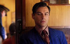 Aidan turner, anna maxwell martin, miranda richardson, sam neill and the cast of the agatha christie drama explore their dark sides. Aidan Turner Is Hot Explore Tumblr Posts And Blogs Tumgir