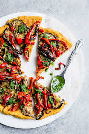 Sweet Potato Crust Pizza With Roasted Eggplants Bell Pepper Chimichurri Recette Patate Douce Pizza Vegane Repas Vegan